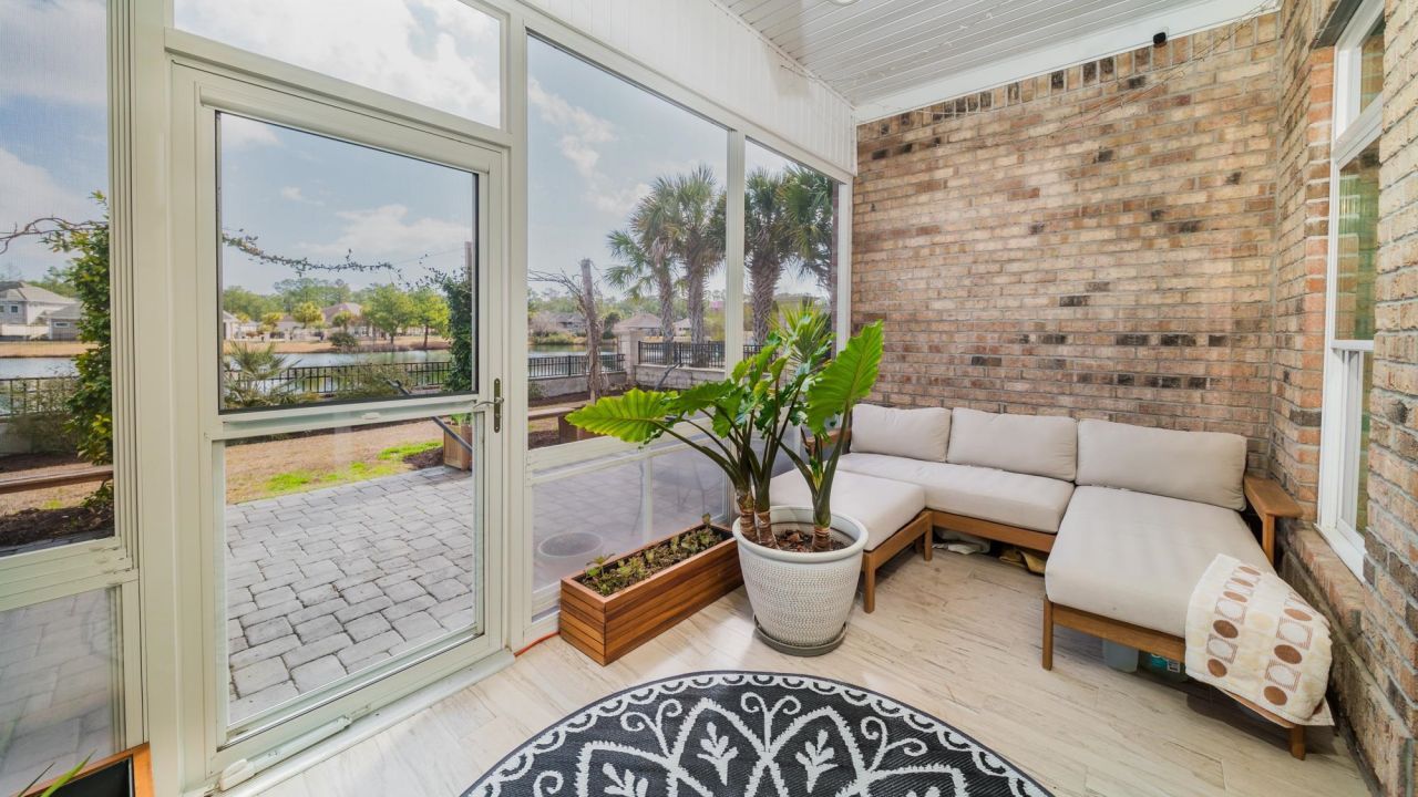 424 Waterfall Circle Photo 46