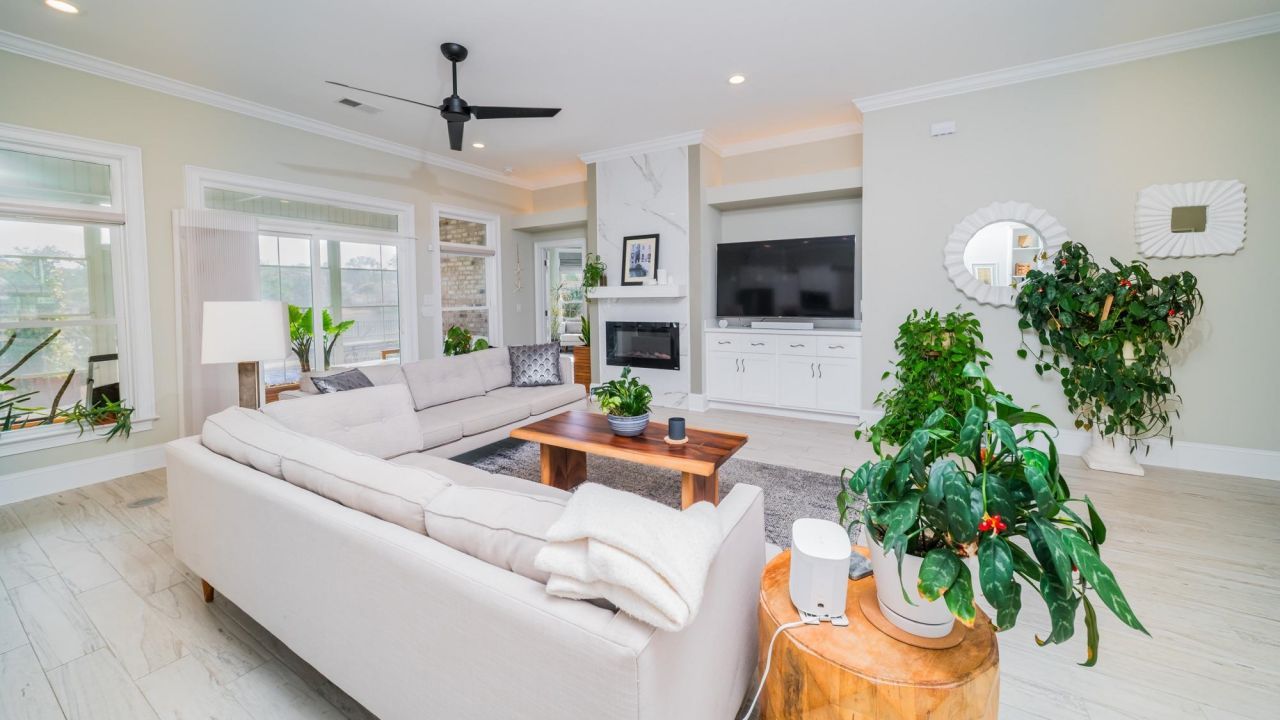 424 Waterfall Circle Photo 8