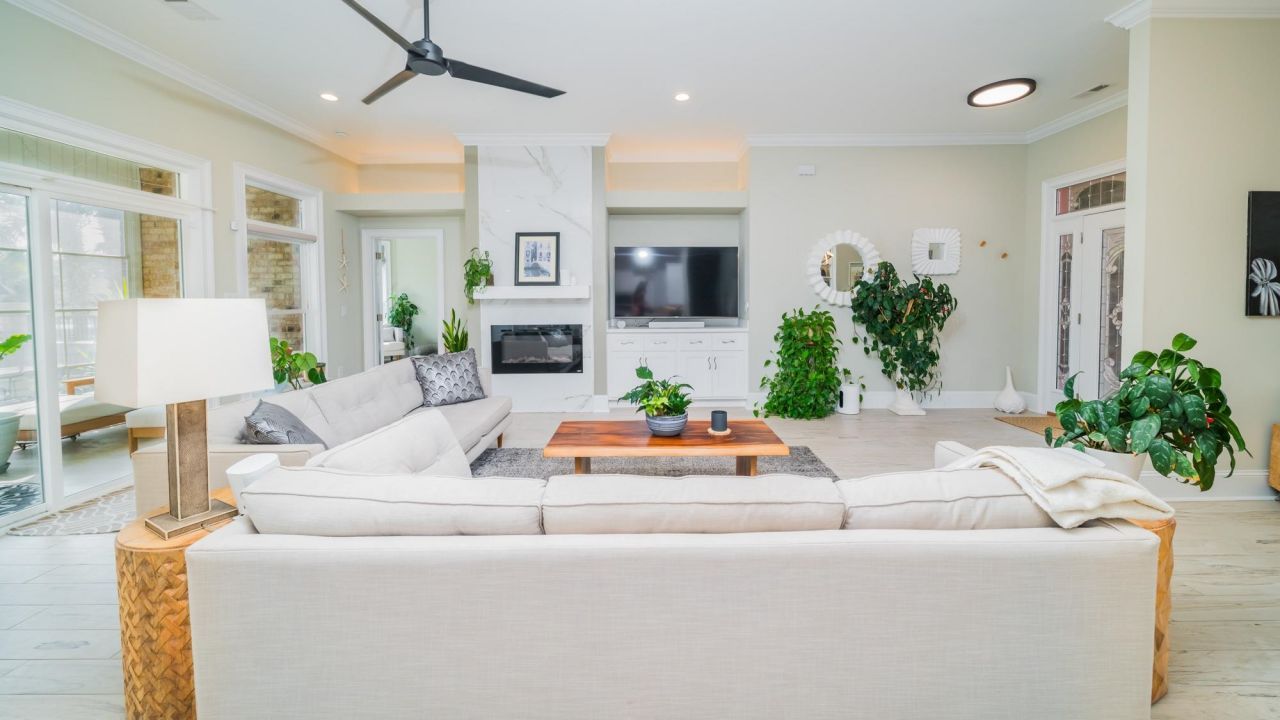 424 Waterfall Circle Photo 9