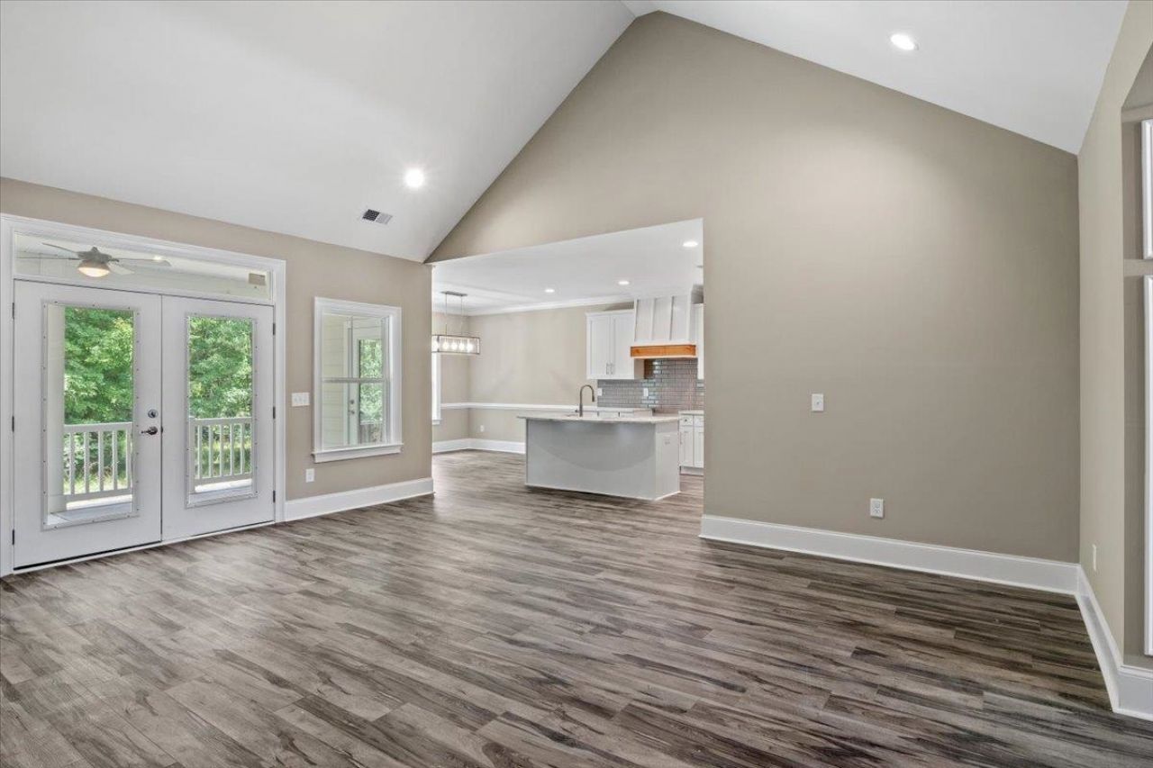 7138 Louisville Rd.  Photo 10