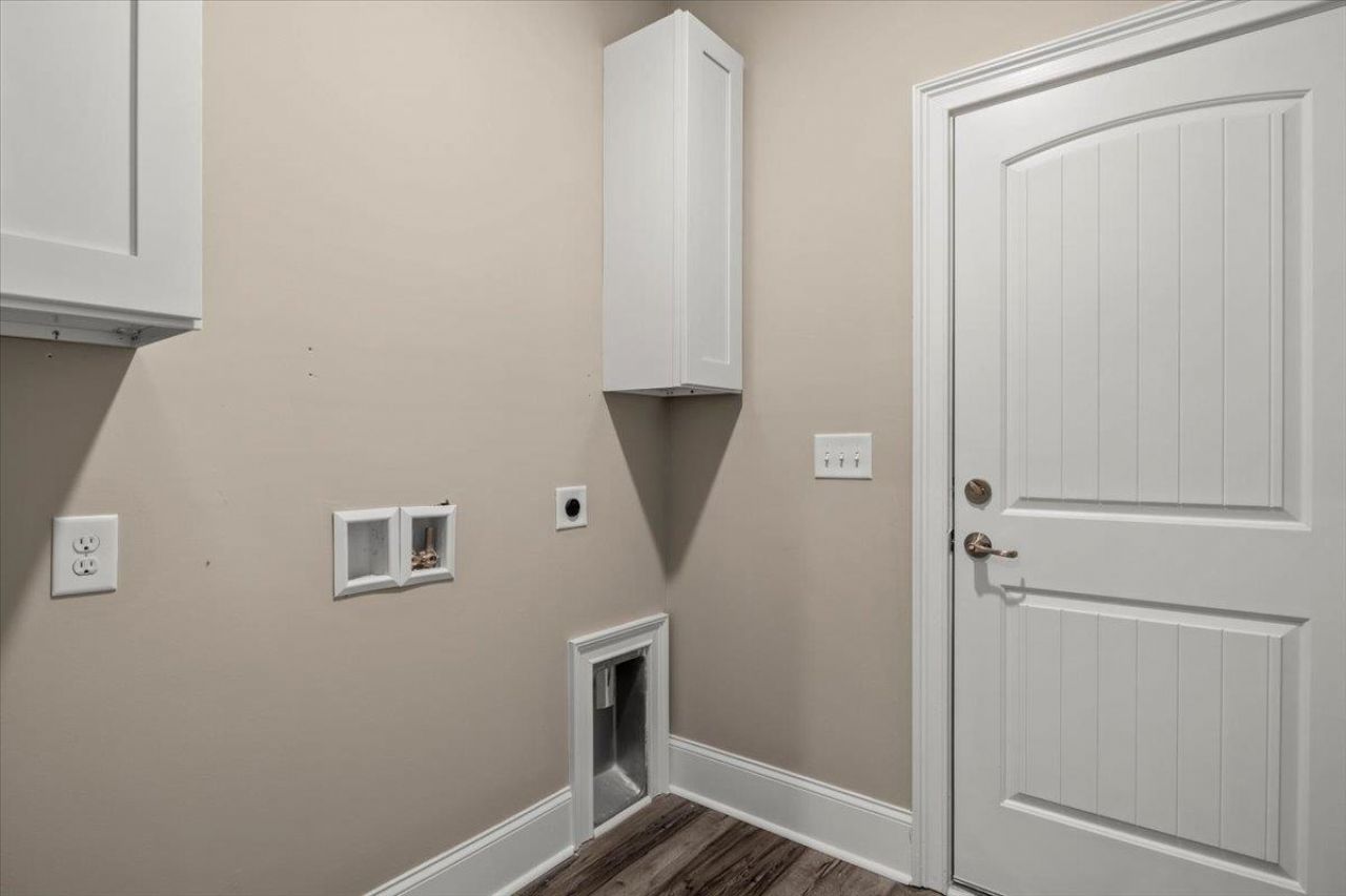 7138 Louisville Rd.  Photo 24