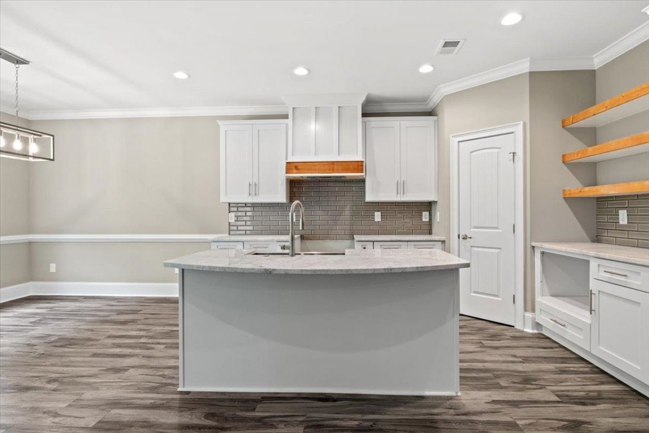 7138 Louisville Rd.  Photo 3