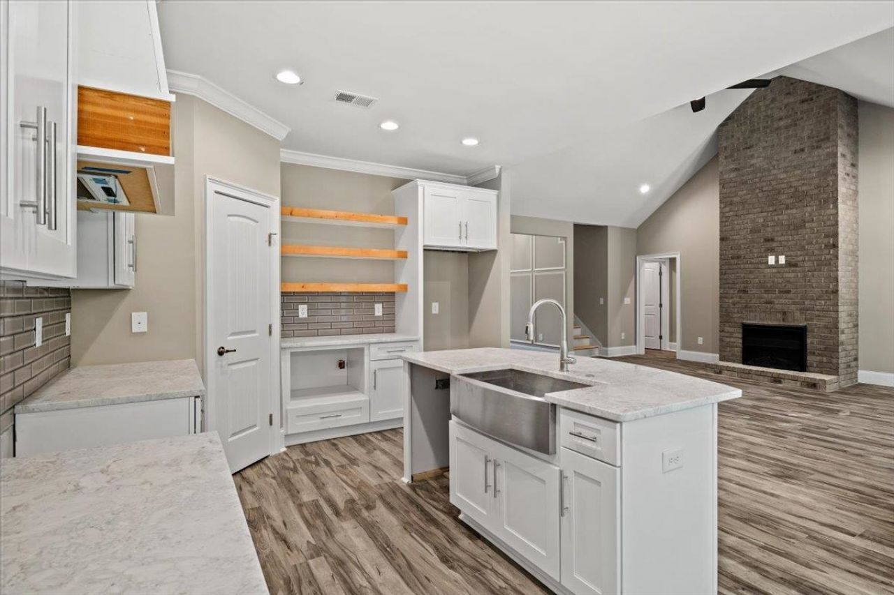 7138 Louisville Rd.  Photo 5