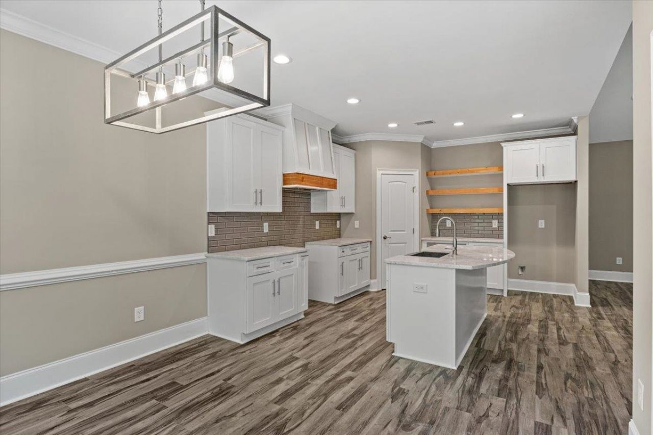 7138 Louisville Rd.  Photo 7