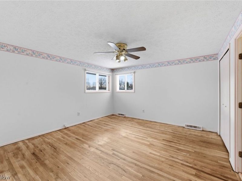 5953 Ashcroft Drive, Mayfield Heights, OH 44124 Photo 19