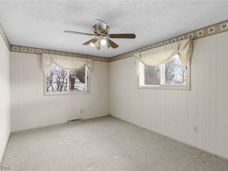 5953 Ashcroft Drive, Mayfield Heights, OH 44124 Photo 22