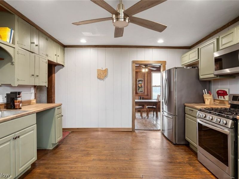 9455 Robinson Road, Chardon, OH 44024 Photo 4