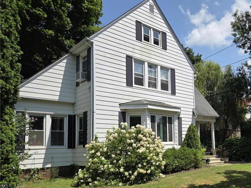 31 Medford Avenue, Akron, OH 44310 Photo 2