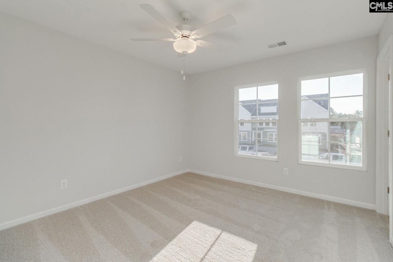 3049 Harboview Drive Photo 13
