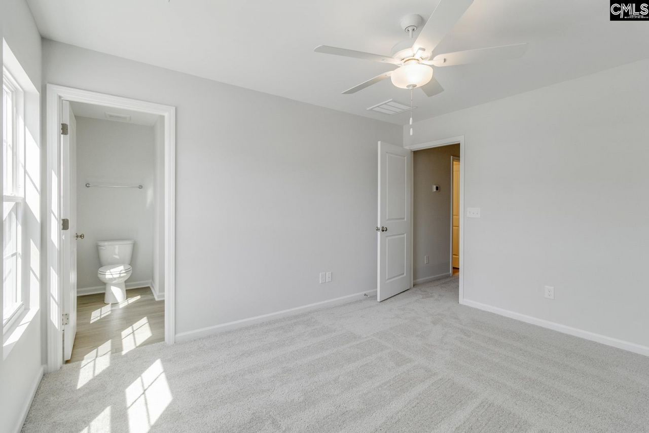 3049 Harboview Drive Photo 19