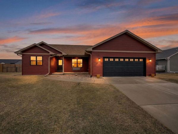 376 S 7th Street, Evansville, WI 53536