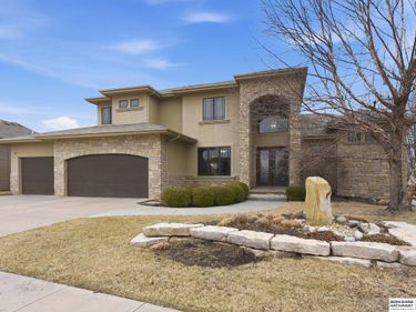 1206 S 199th Street, Omaha, NE 68130