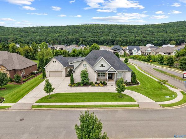 74 Mcmullen Lane, Gurley, AL 35748