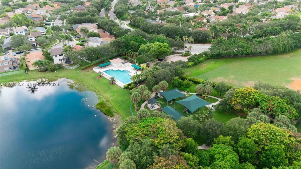 922 Falling Water Rd, Unit 922, Weston, FL 33326 Photo