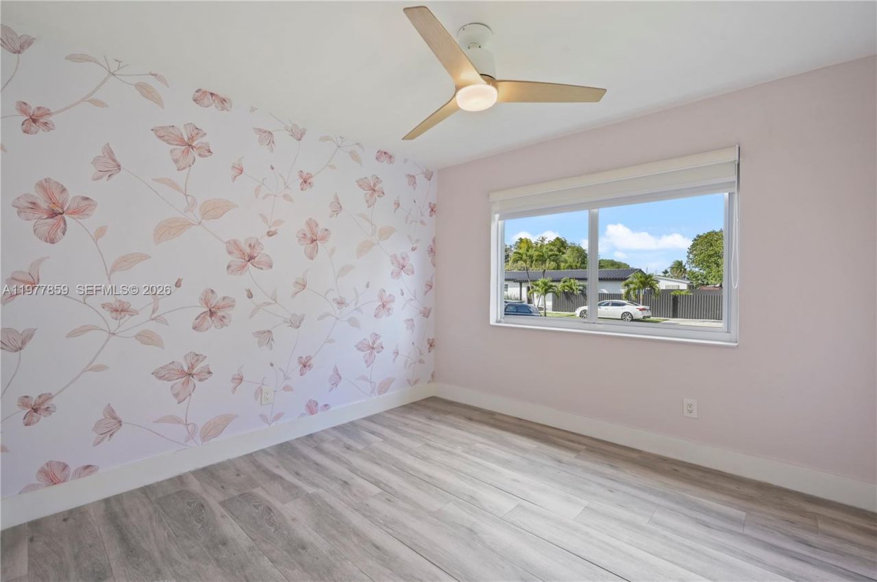 7750 SW 16th St , Miami, FL 33155 Photo