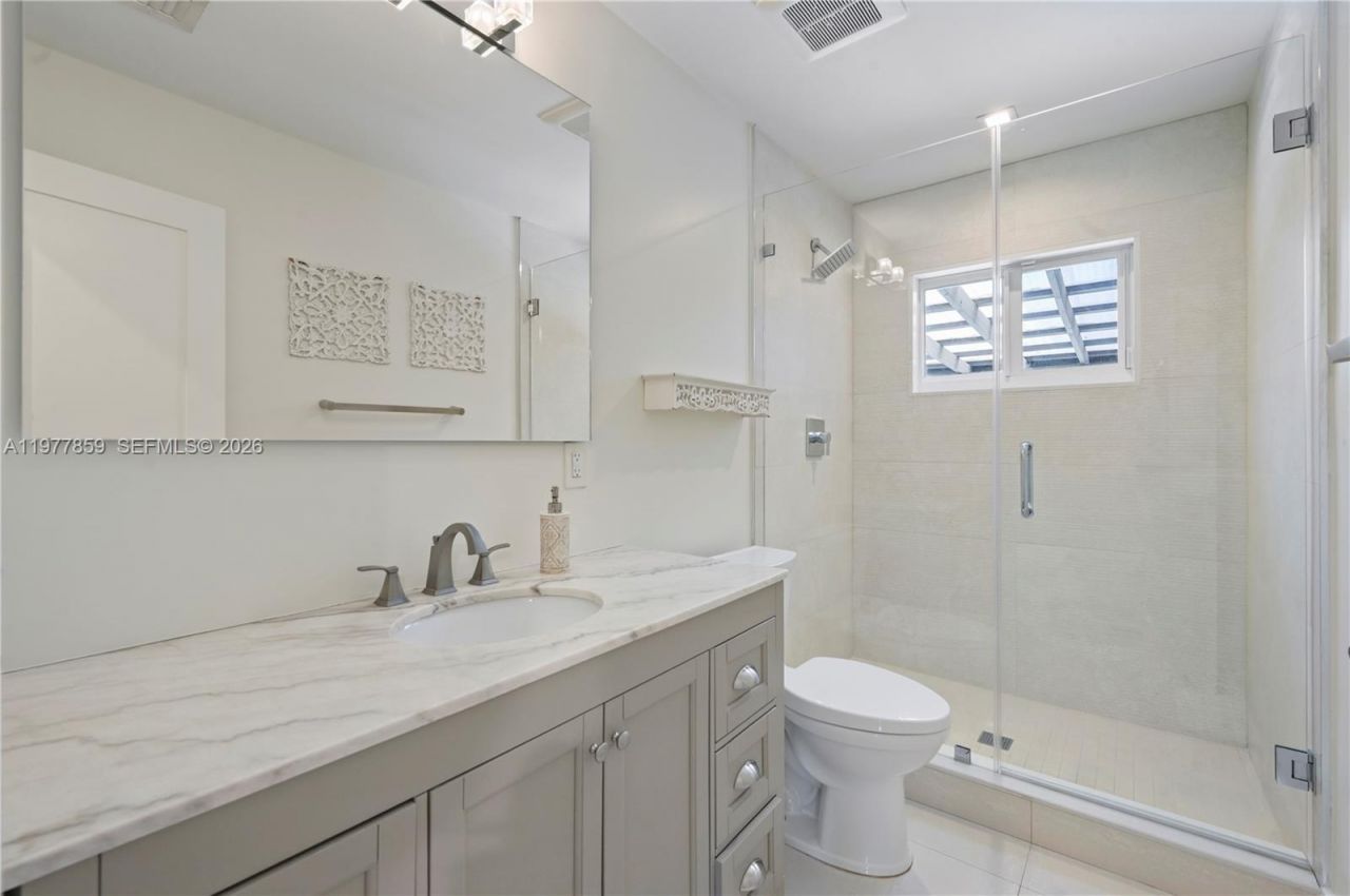 7750 SW 16th St , Miami, FL 33155 Photo