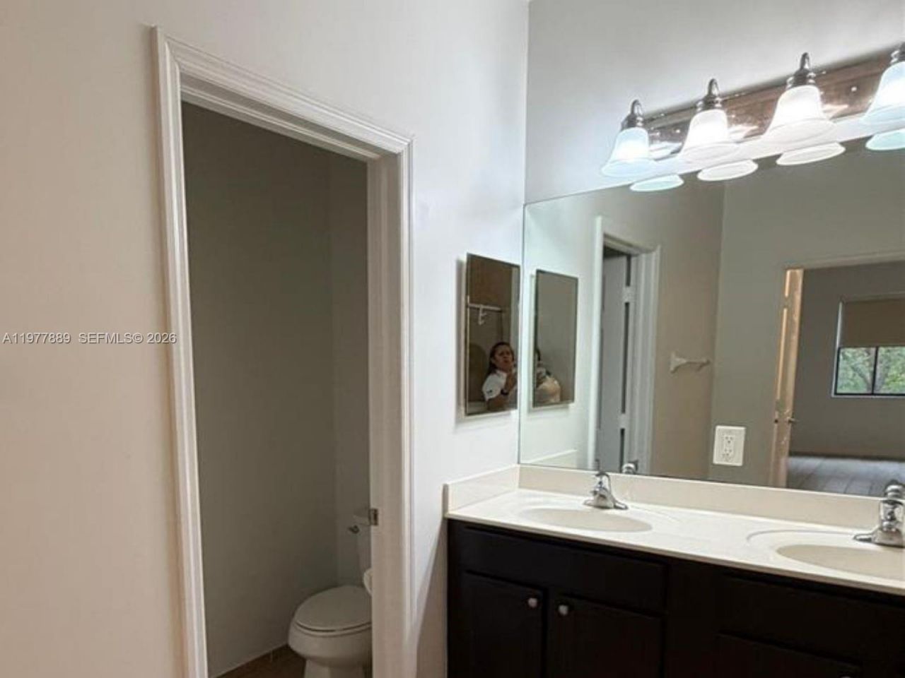 12350 S Village Cir , Davie, FL 33325 Photo