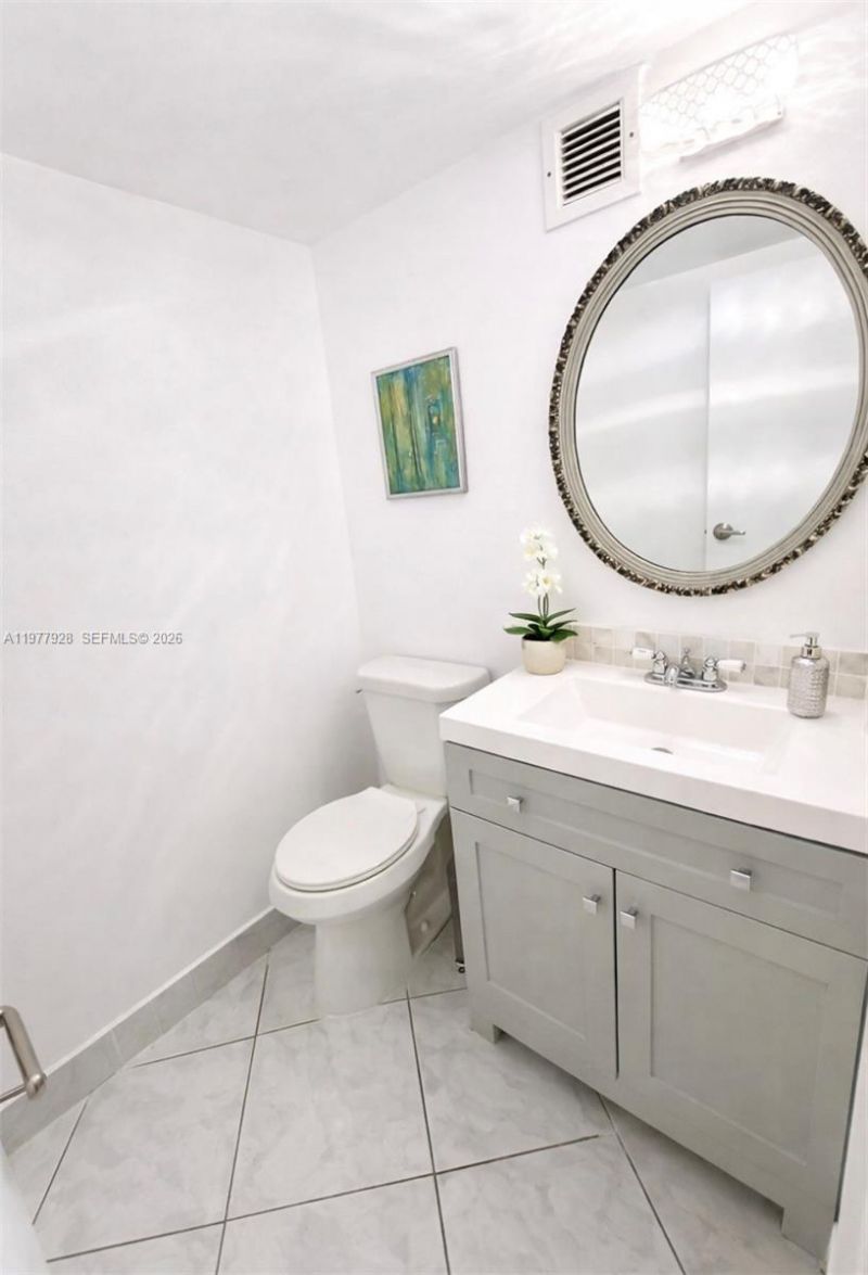 2101 Atlantic Shores Blvd, Unit 108, Hallandale Beach, FL 33009 Photo