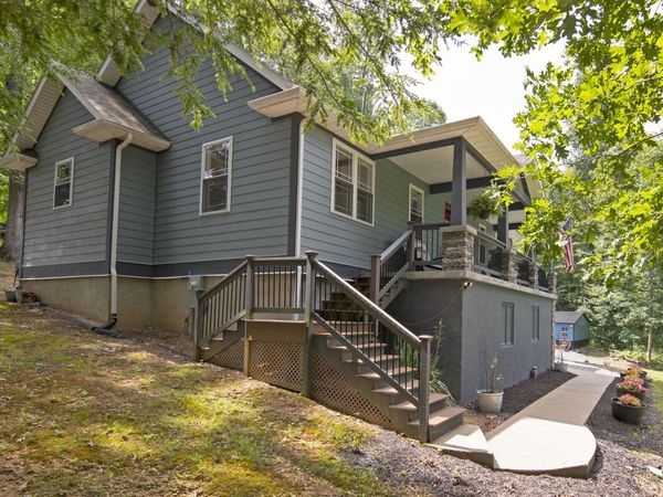 1694 Morris Branch Road, Dawson, WV 25976