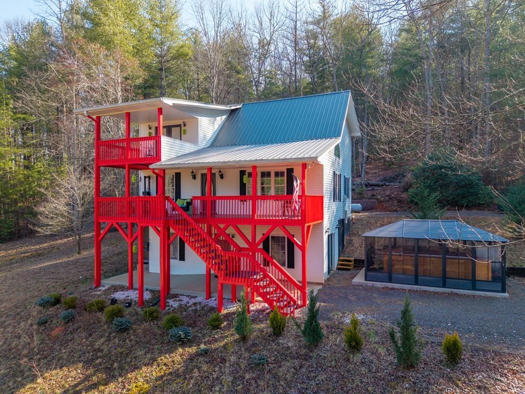 311 Twin Cedars Drive, Murphy, NC 28906 Main Photo