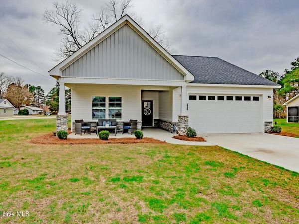 107 Lacarol Street , Rose Hill, NC 28458