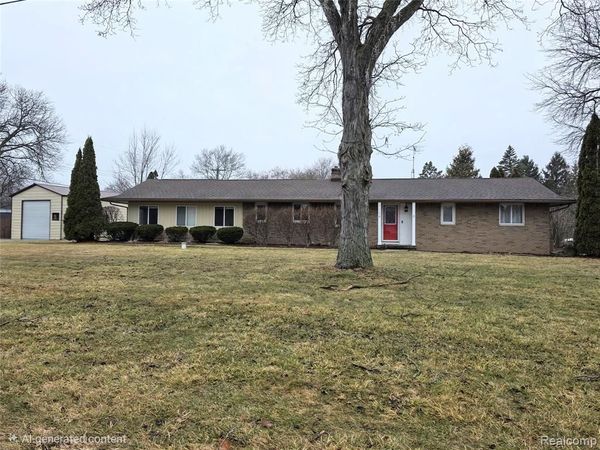 1134 Cayuga Drive, Grand Blanc Twp, MI 48439