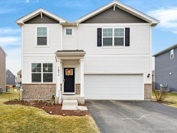 1571 Middleton Road, Pingree Grove, IL 60140