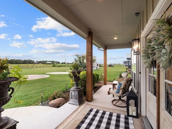 109 County Road 2696, Alvord, TX 76225