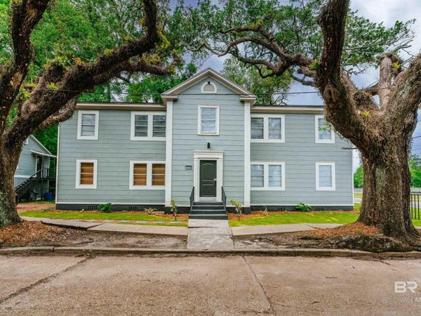 1300 Illinois Street, Mobile, AL 36604