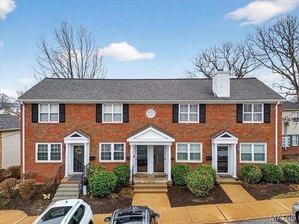 1518 Swallow Drive , St Louis, MO 63144