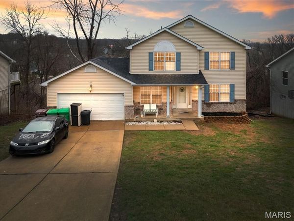 671 Walnut Ridge , Fenton, MO 63026