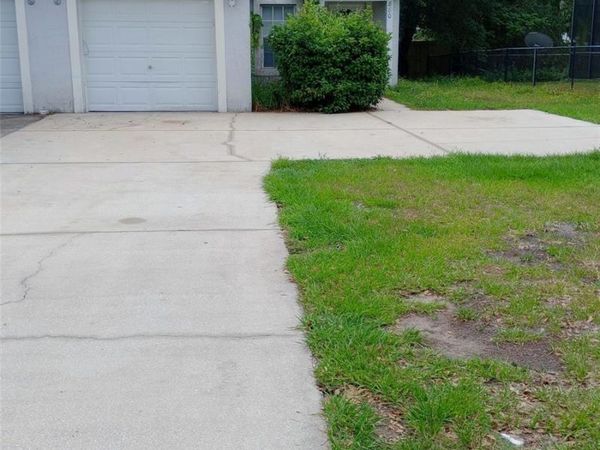 880 E COLUMBIA AVENUE, KISSIMMEE, FL 34744