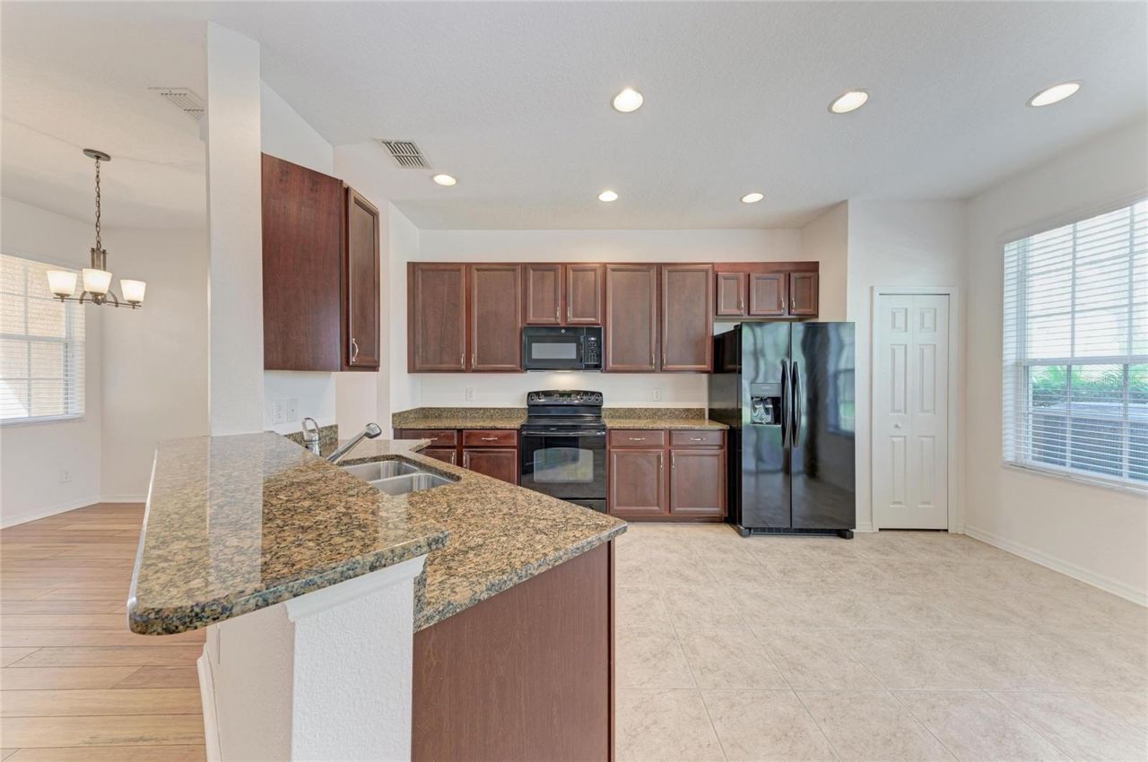 8160 Villa Grande Ct , Sarasota, FL 34243 Photo