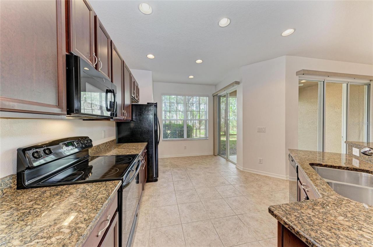 8160 Villa Grande Ct, Sarasota, FL 34243 Photo