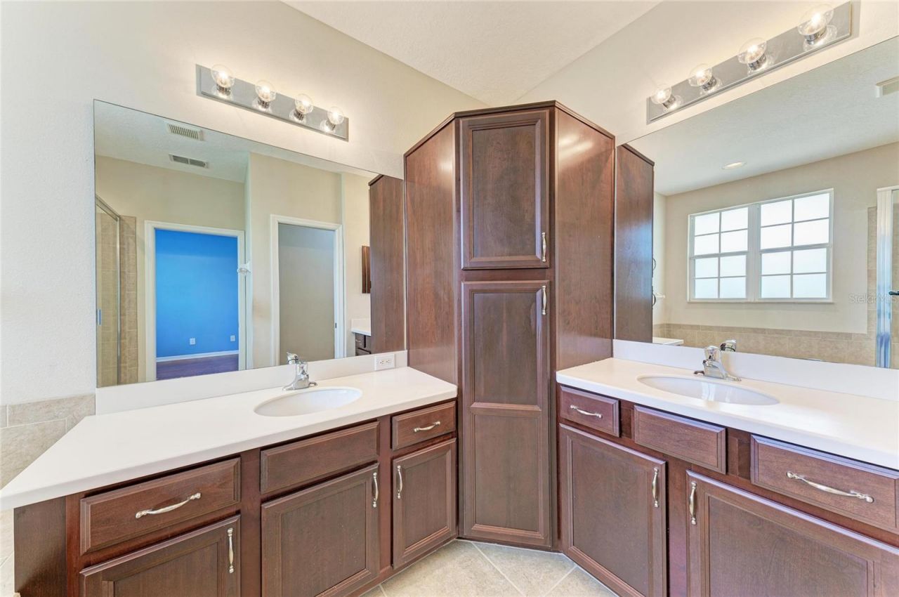 8160 Villa Grande Ct, Sarasota, FL 34243 Photo