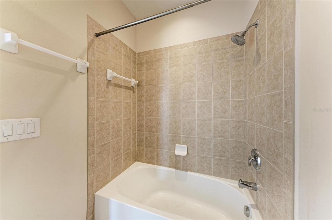 8160 Villa Grande Ct, Sarasota, FL 34243 Photo