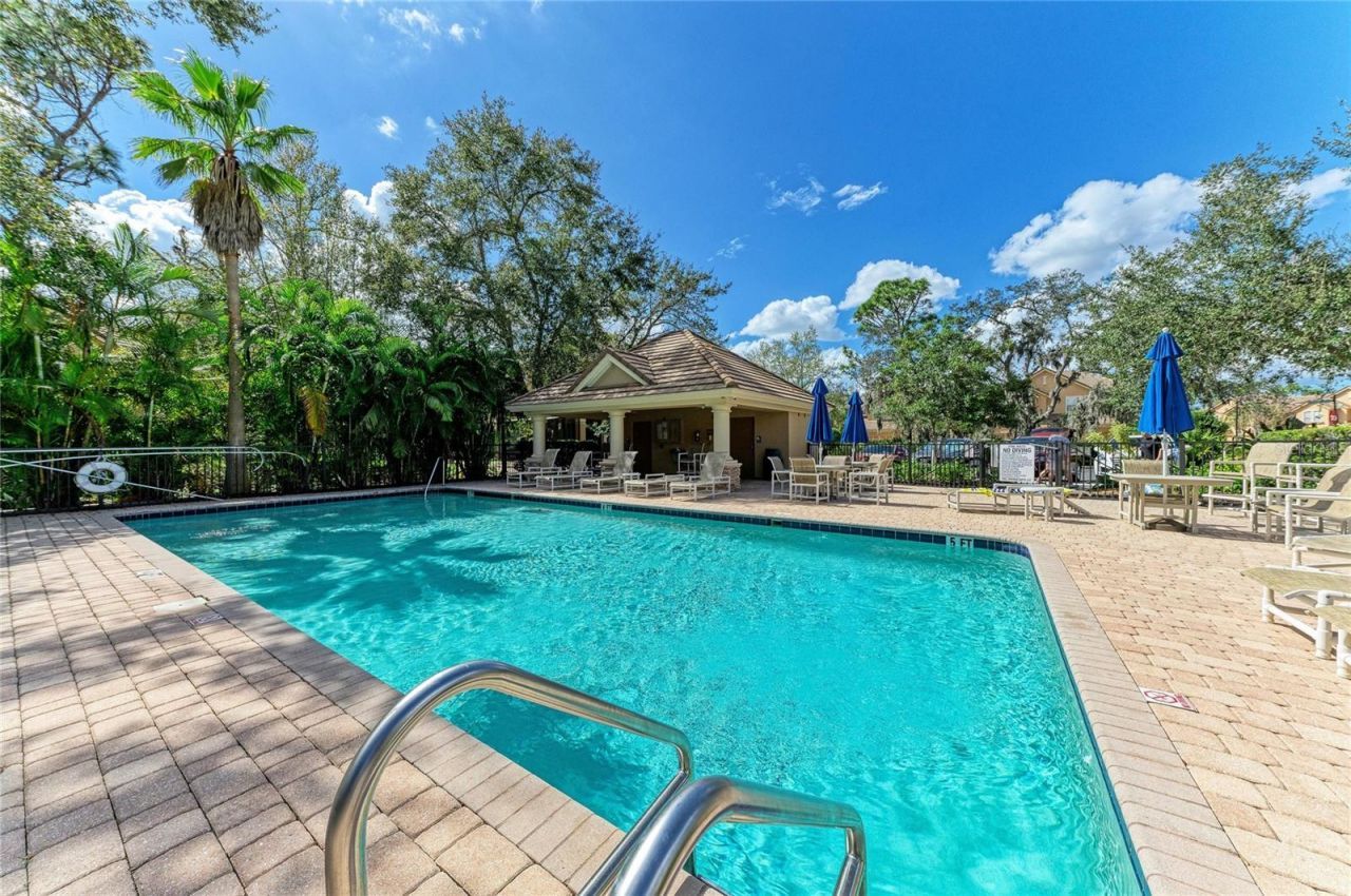 8160 Villa Grande Ct, Sarasota, FL 34243 Photo