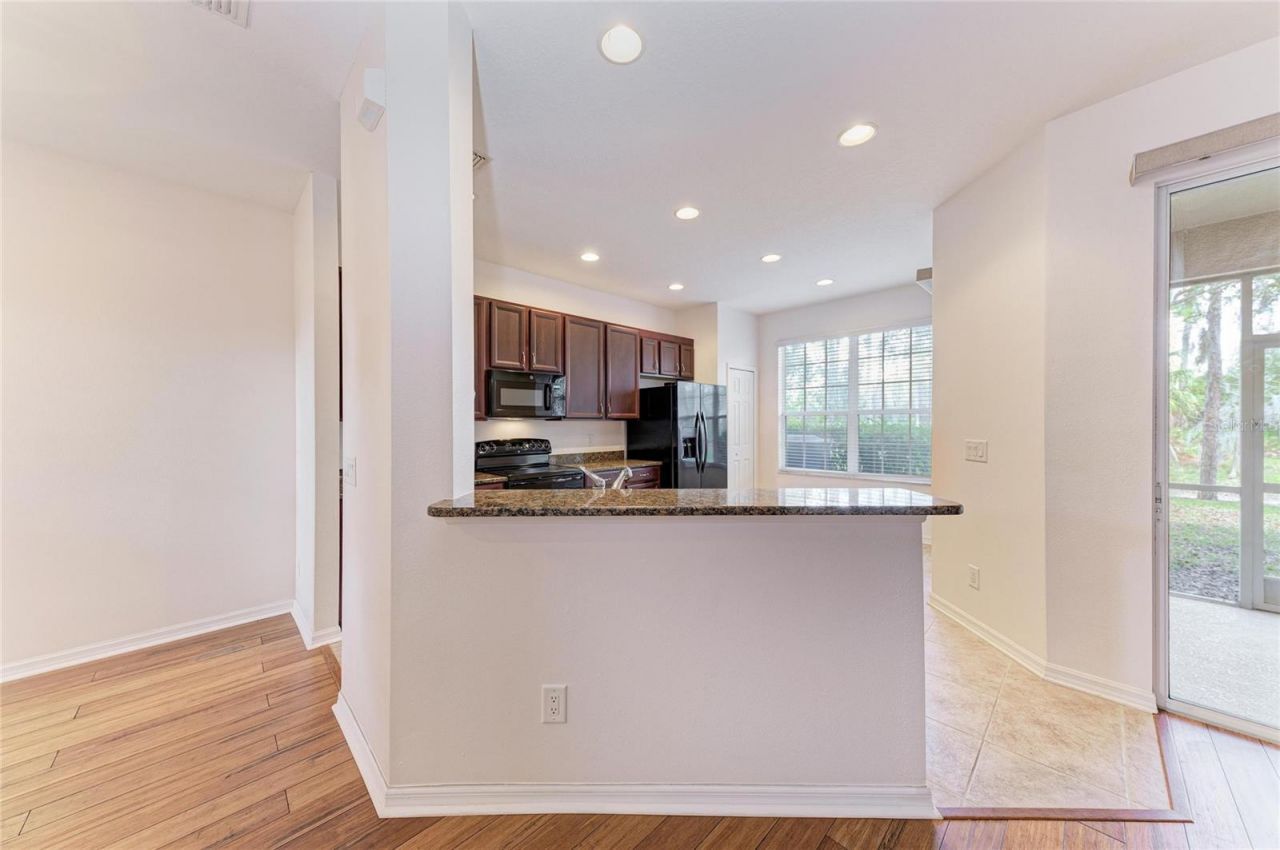 8160 Villa Grande Ct, Sarasota, FL 34243 Photo