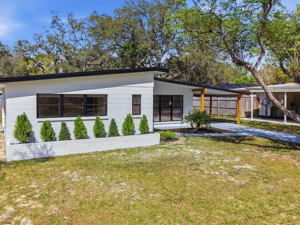 8014 N LYNN AVENUE, TAMPA, FL 33604