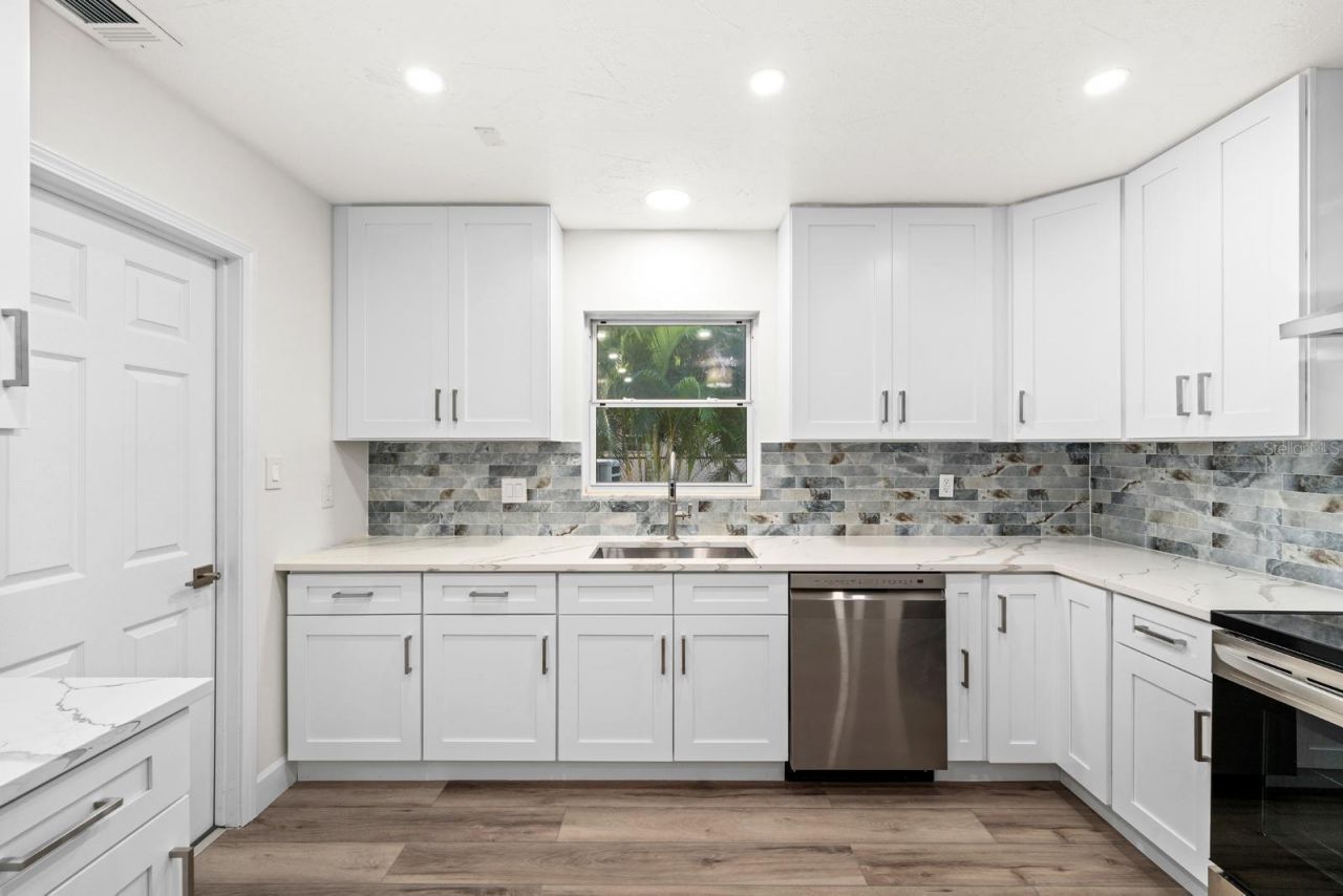 4540 Bayshore Boulevard Ne, Saint Petersburg, FL 33703 Photo