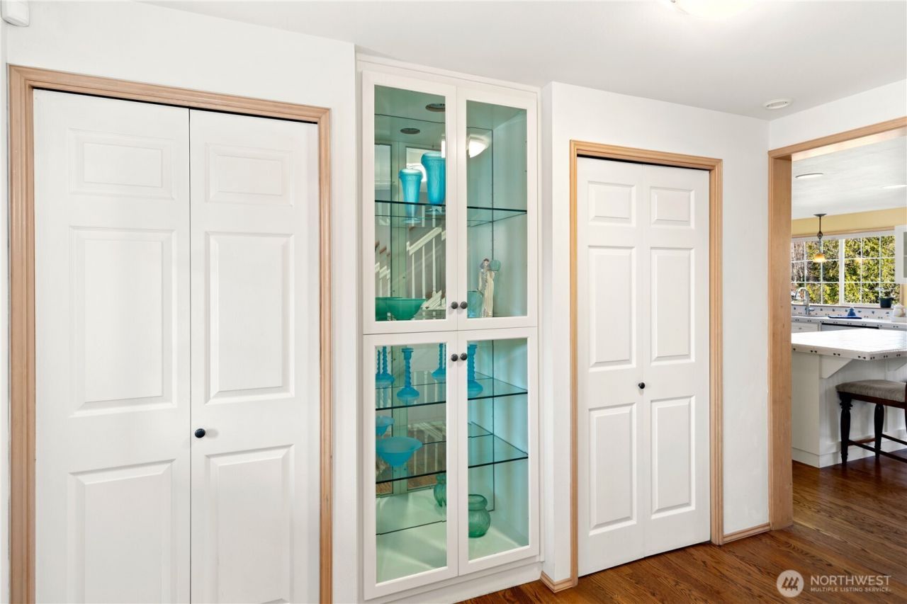 9610 NE Meyers Lane, Kingston, WA 98346