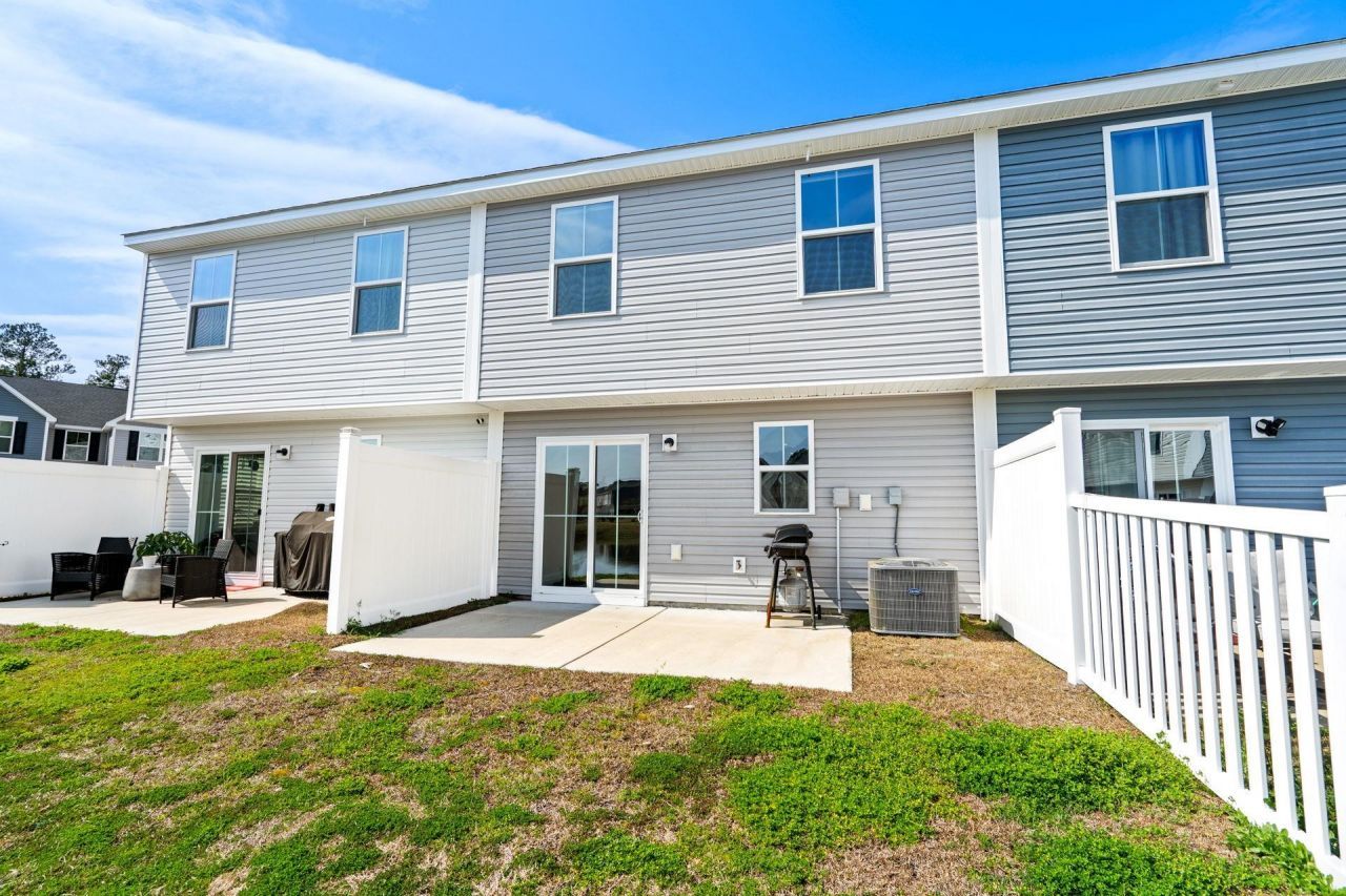 400 El Camino Dr. Photo 10