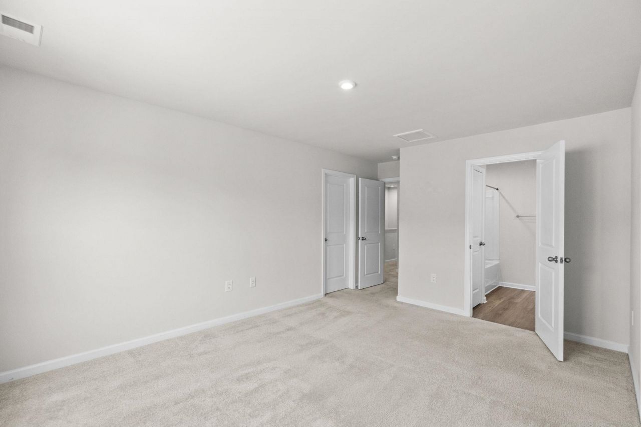 400 El Camino Dr. Photo 16