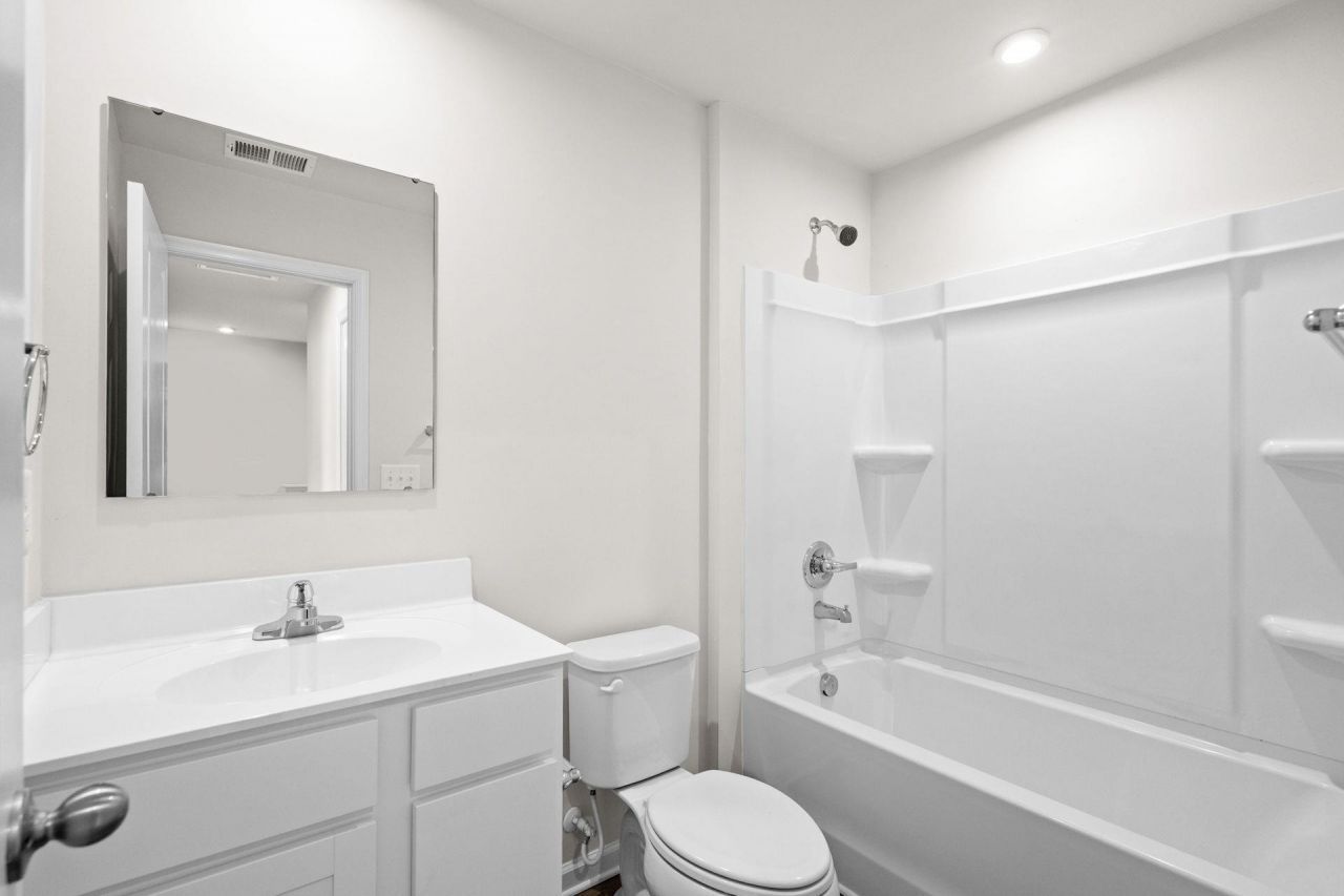 400 El Camino Dr. Photo 23