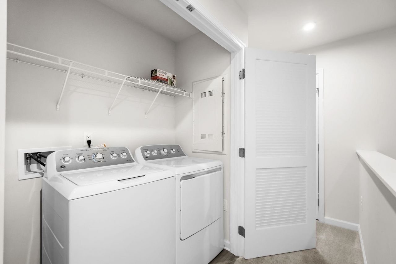 400 El Camino Dr. Photo 24