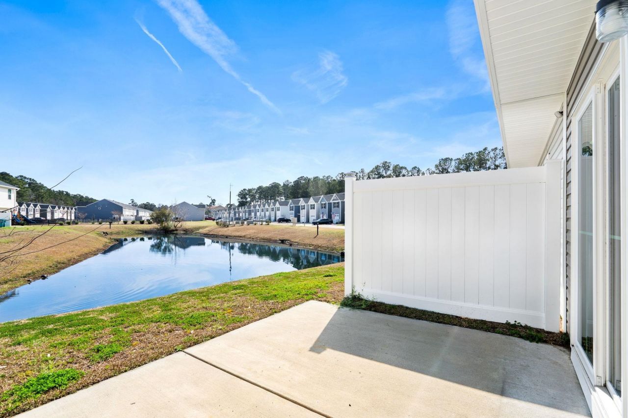 400 El Camino Dr. Photo 9