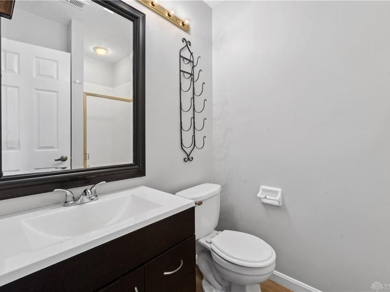 108 Nantucket, Dayton, OH 45458 Photo 23