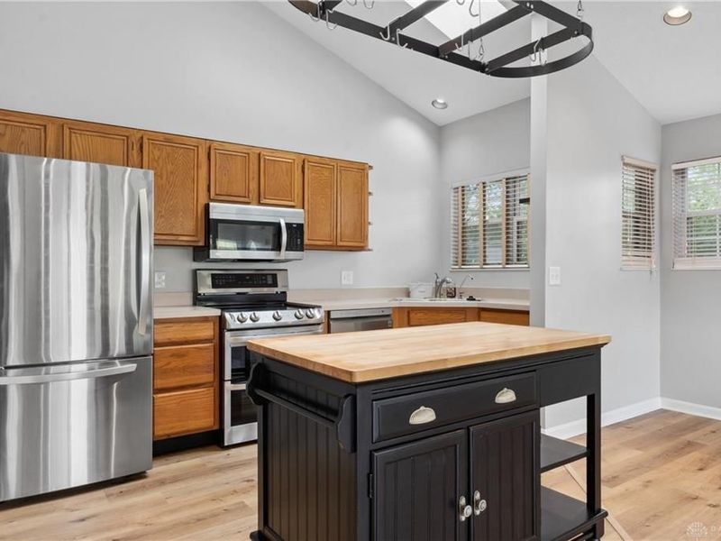 108 Nantucket, Dayton, OH 45458 Photo 8