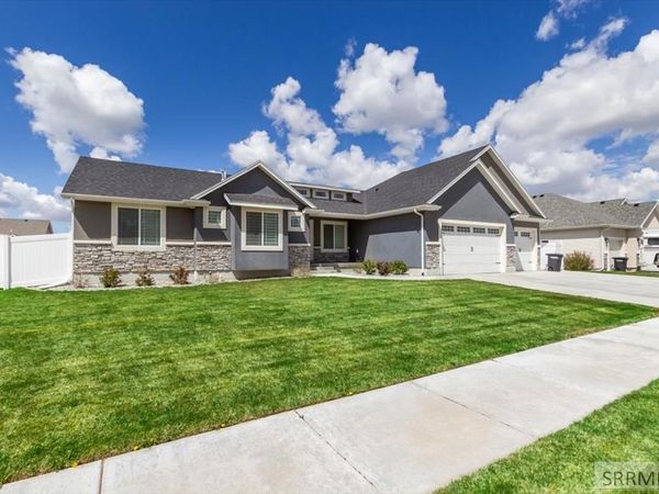 1952 47th Street, AMMON, ID 83401