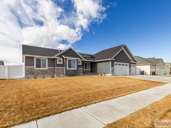 1952 47th Street, AMMON, ID 83401